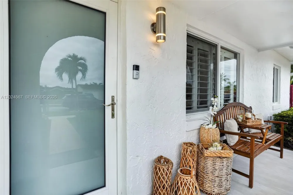 13463 SW 66th Ter Miami, FL 33183