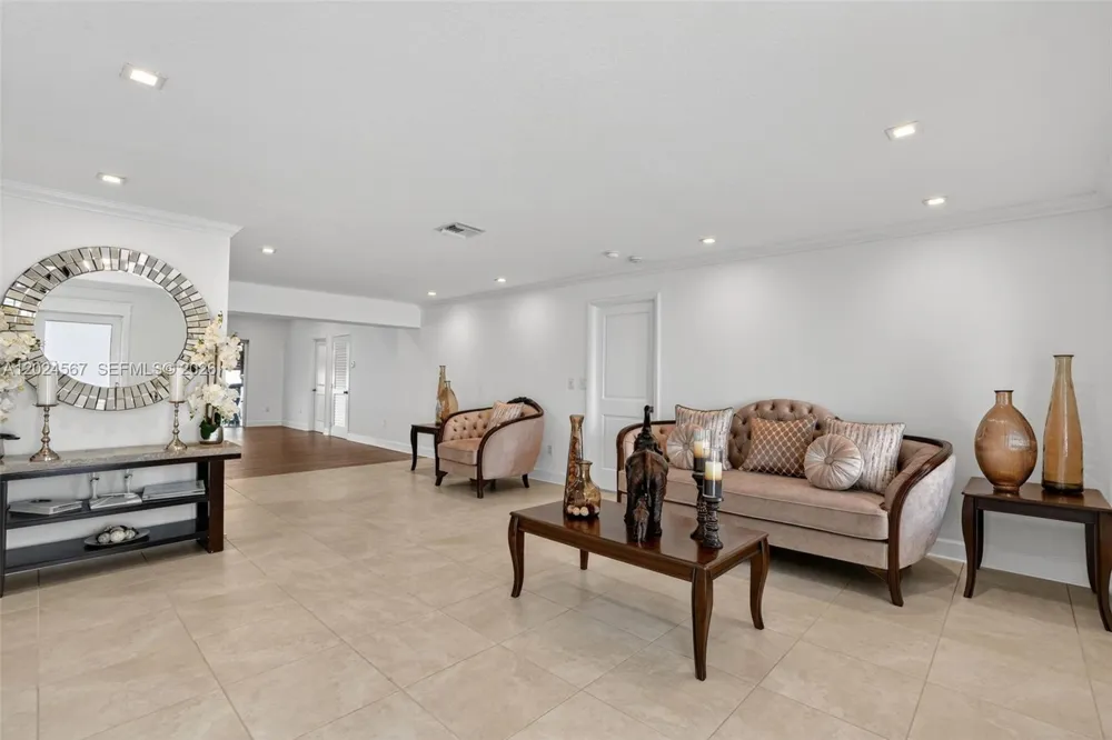 13463 SW 66th Ter Miami, FL 33183
