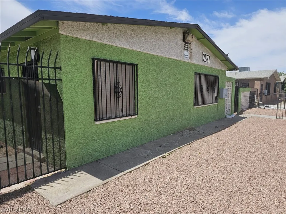 2527 Carroll Street North Las Vegas, NV 89030