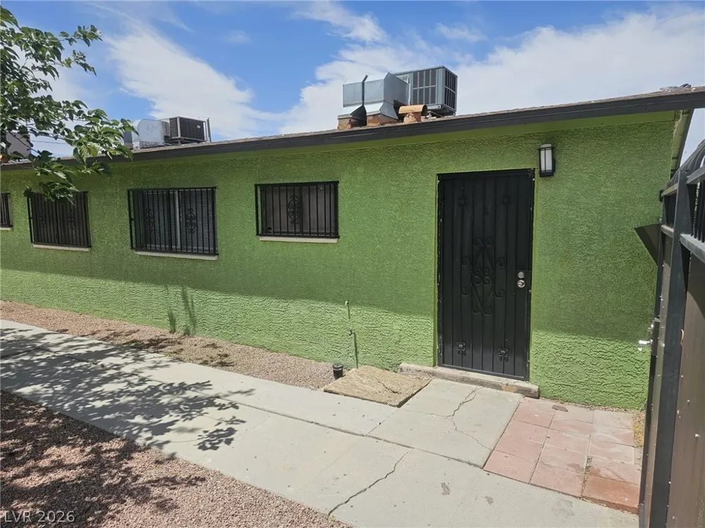 2527 Carroll Street North Las Vegas, NV 89030