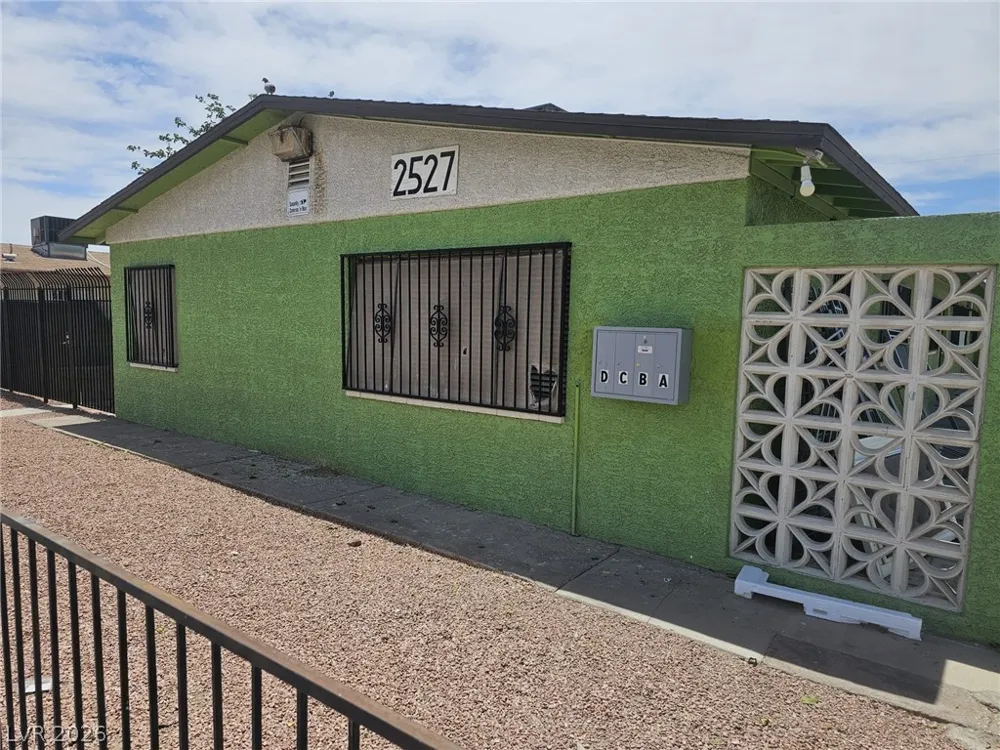 2527 Carroll Street North Las Vegas, NV 89030