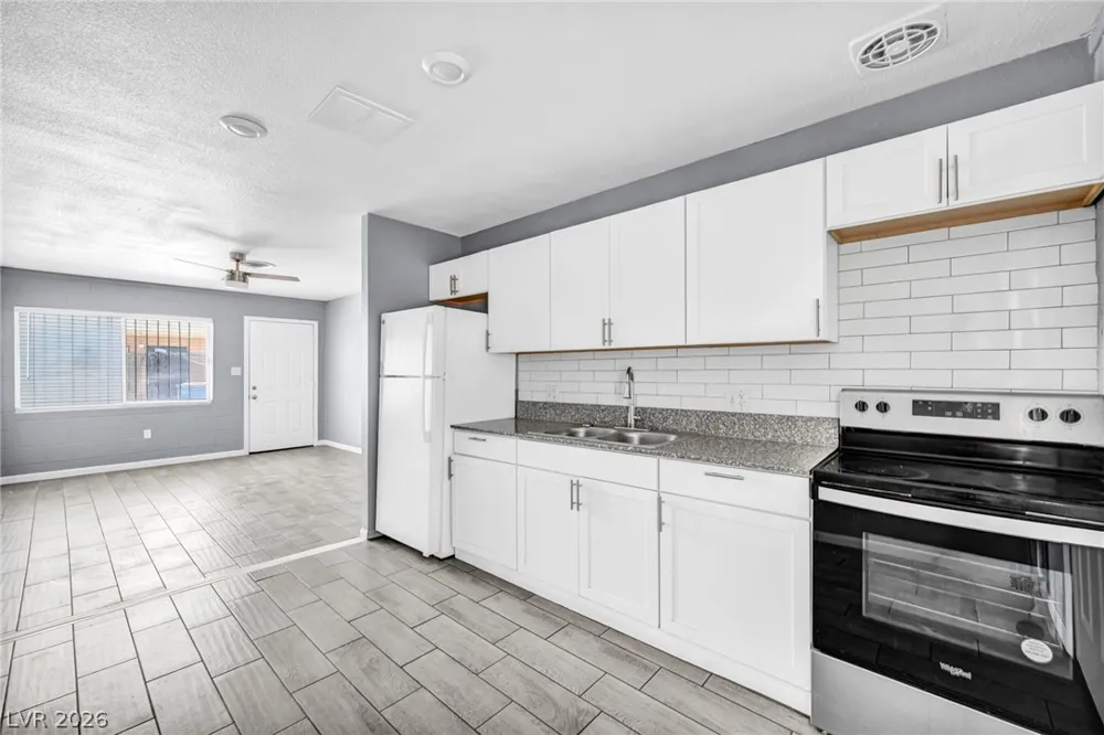 2527 Carroll Street North Las Vegas, NV 89030