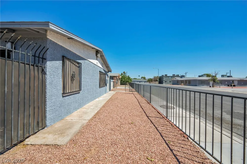 2527 Carroll Street North Las Vegas, NV 89030