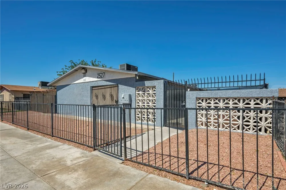 2527 Carroll Street North Las Vegas, NV 89030
