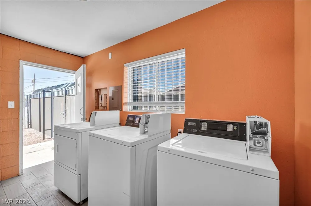 2527 Carroll Street North Las Vegas, NV 89030