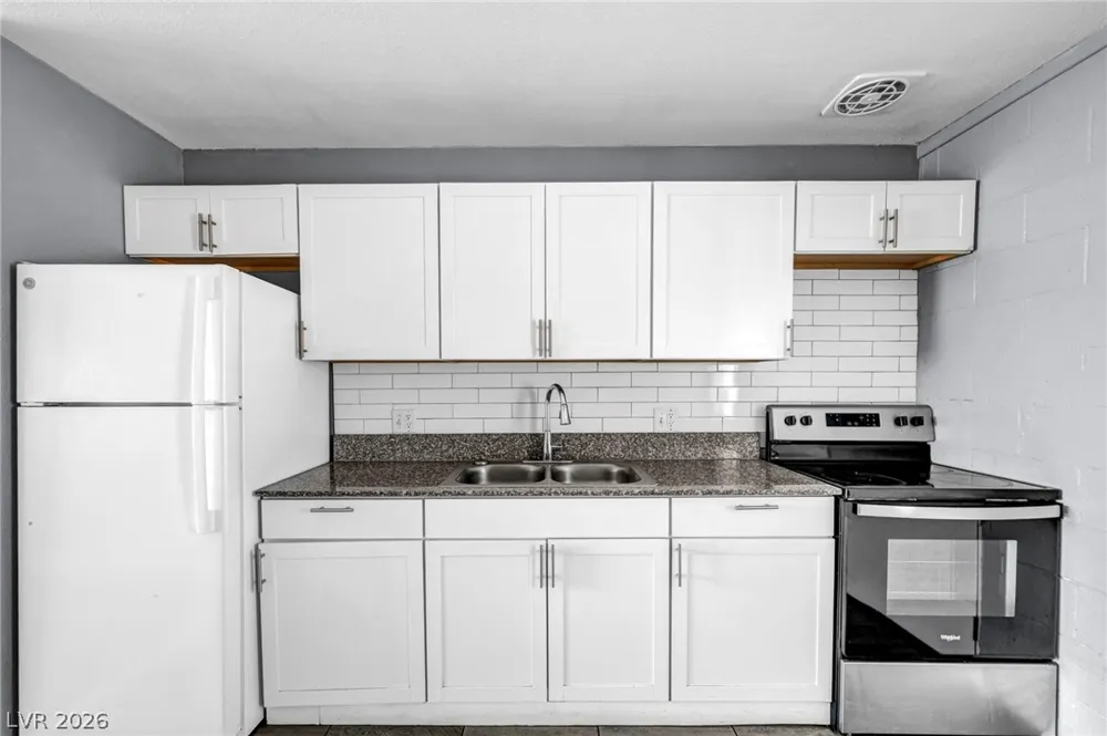 2527 Carroll Street North Las Vegas, NV 89030
