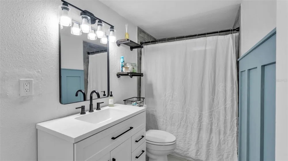 217 4TH JPV STREET Winter Haven, FL 33880