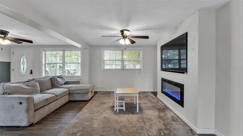 217 4TH JPV STREET Winter Haven, FL 33880