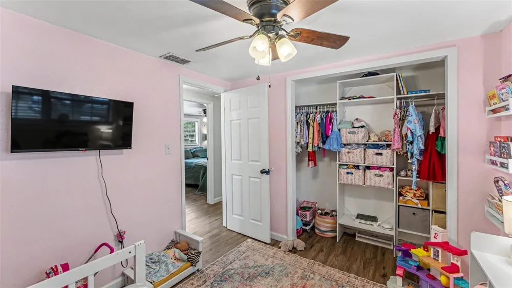 217 4TH JPV STREET Winter Haven, FL 33880