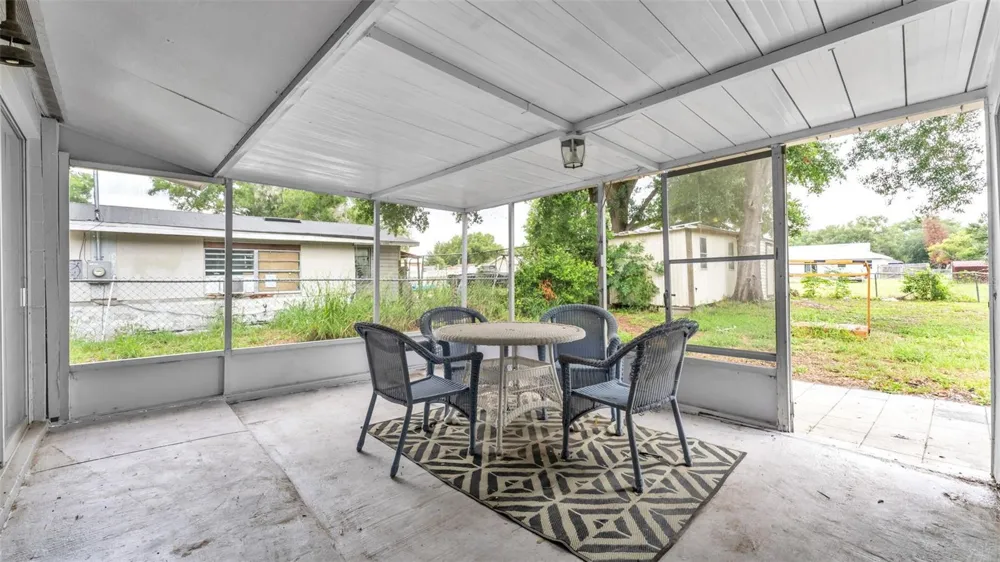 217 4TH JPV STREET Winter Haven, FL 33880