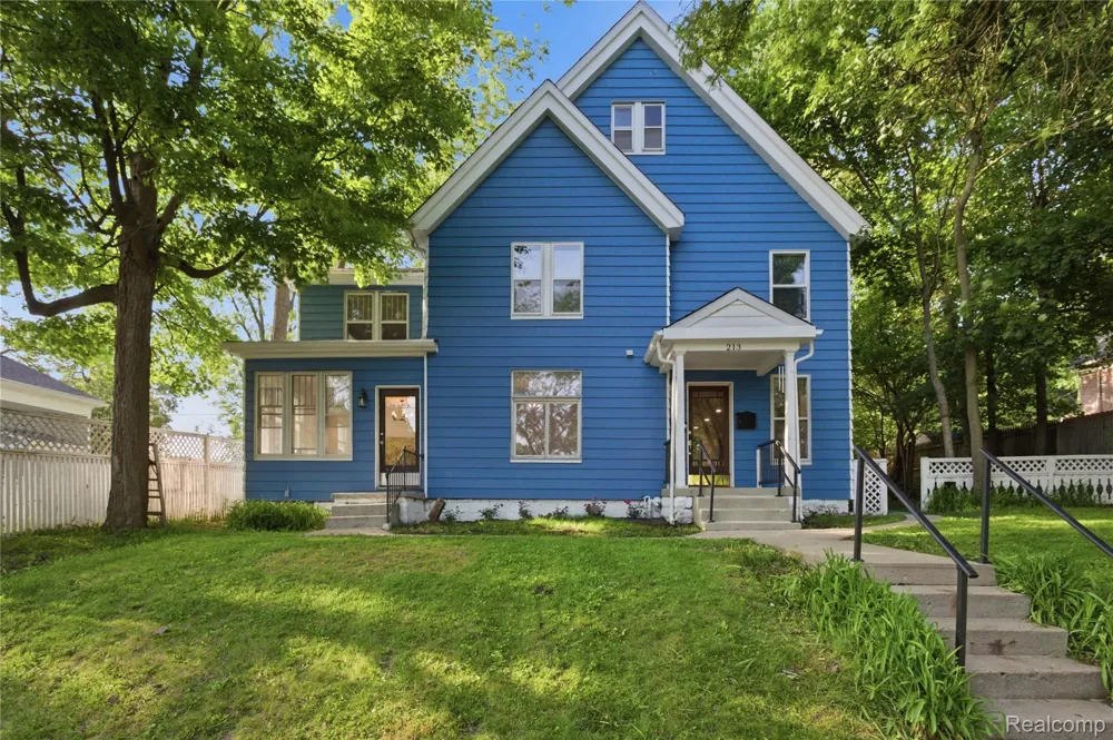 213 MAPLE STREET Ypsilanti City, MI 48198