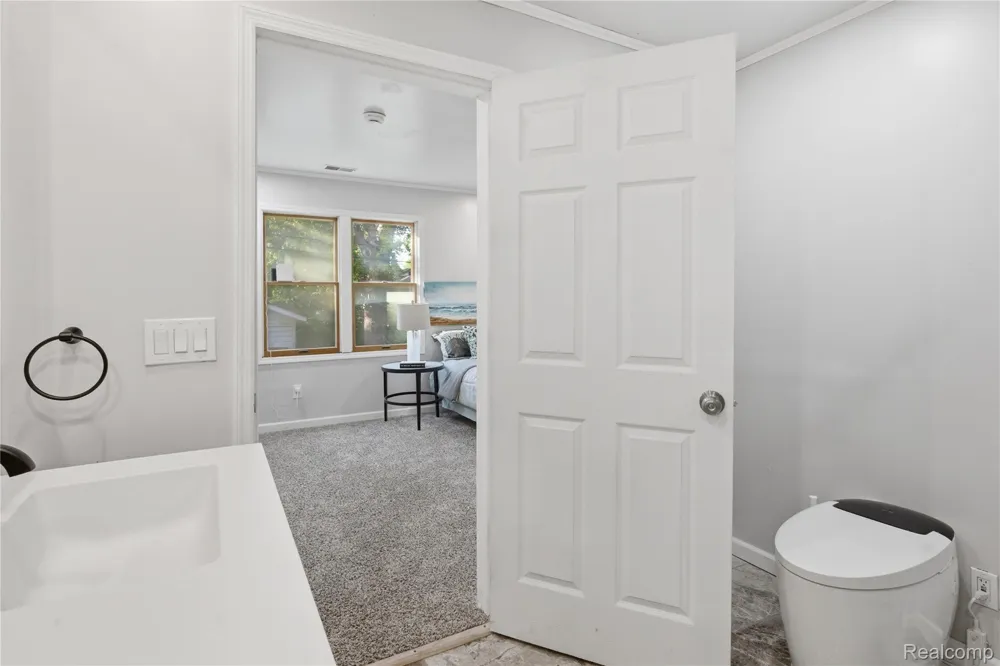 213 MAPLE STREET Ypsilanti City, MI 48198