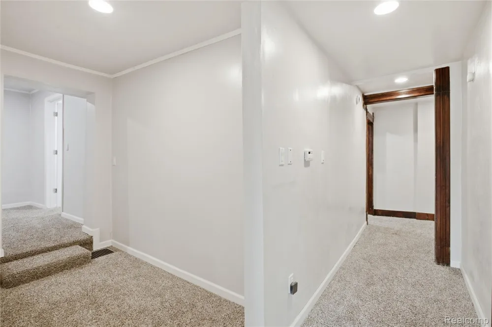 213 MAPLE STREET Ypsilanti City, MI 48198