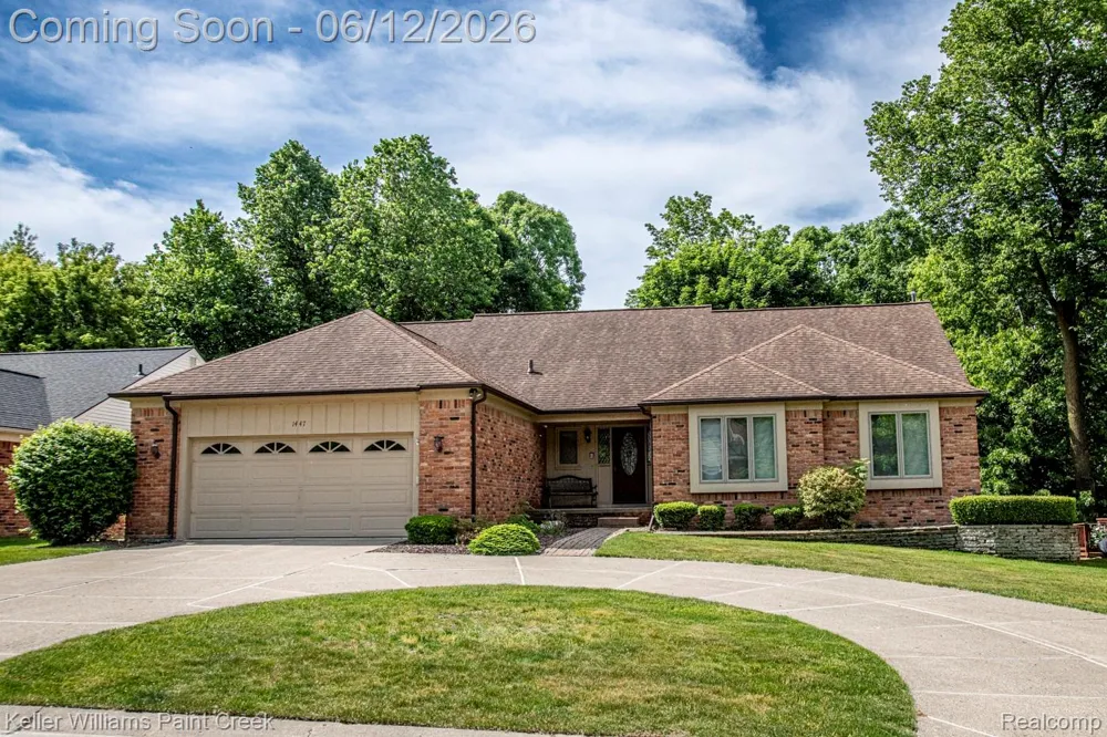 1447 Oakstone Drive Rochester Hills City, MI 48309