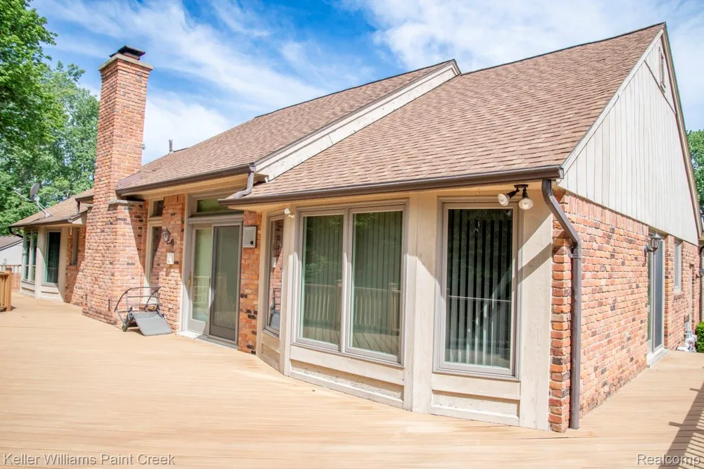 1447 Oakstone Drive Rochester Hills City, MI 48309