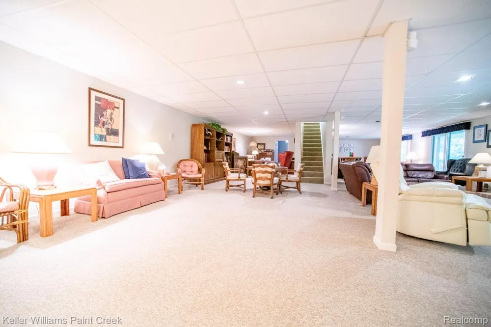 1447 Oakstone Drive Rochester Hills City, MI 48309