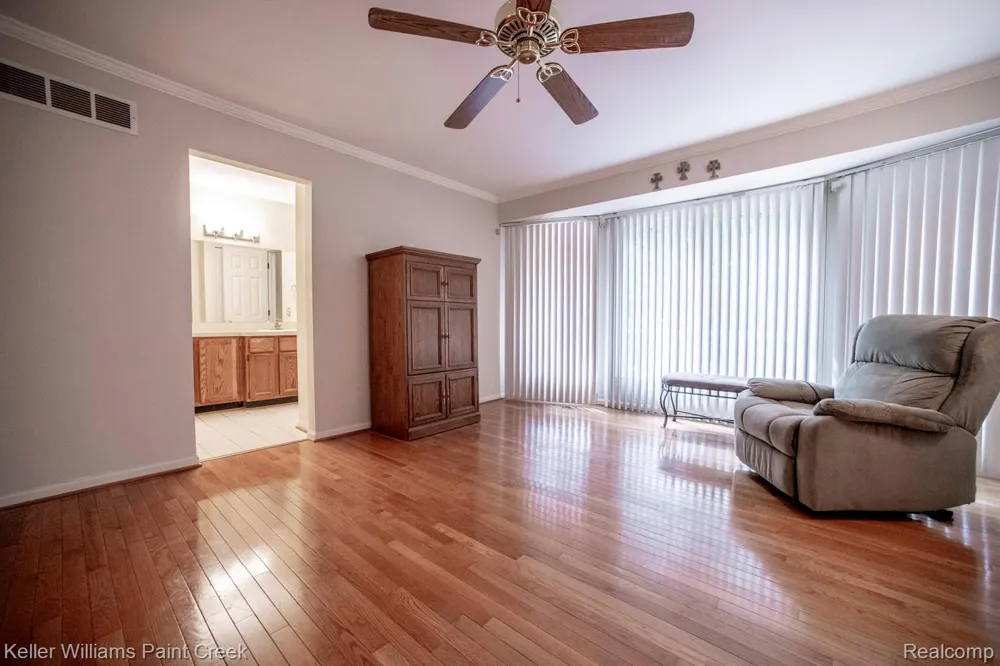 1447 Oakstone Drive Rochester Hills City, MI 48309