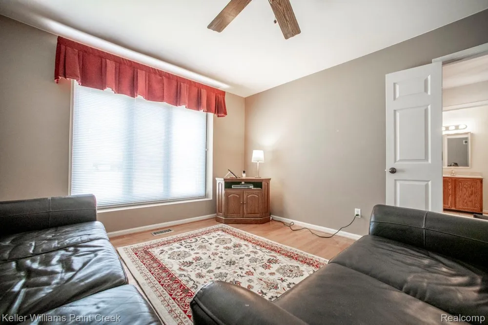 1447 Oakstone Drive Rochester Hills City, MI 48309