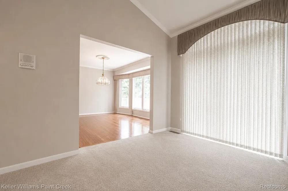 1447 Oakstone Drive Rochester Hills City, MI 48309