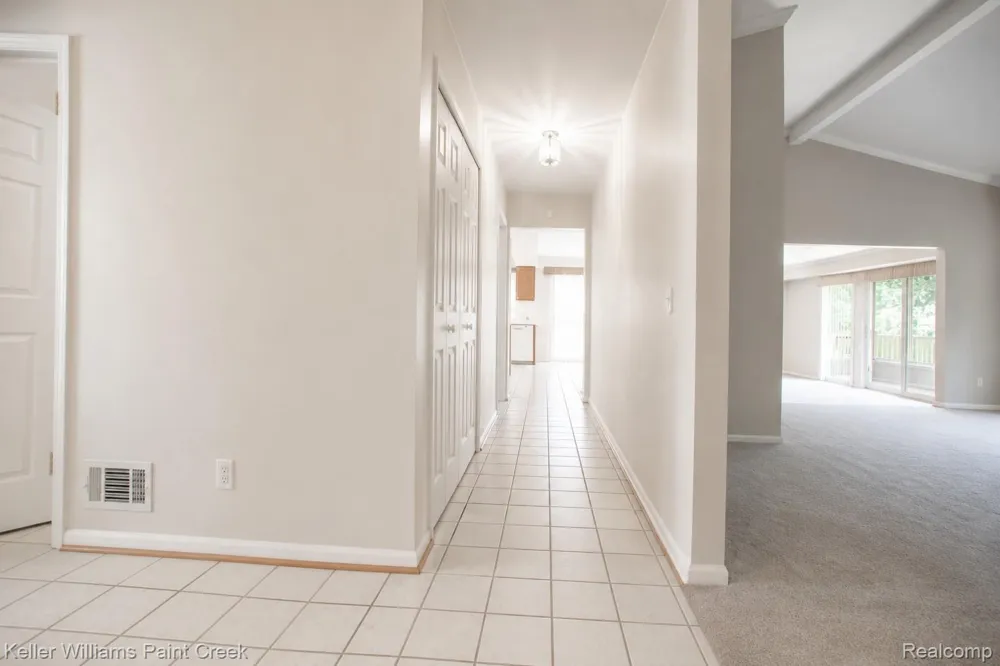 1447 Oakstone Drive Rochester Hills City, MI 48309