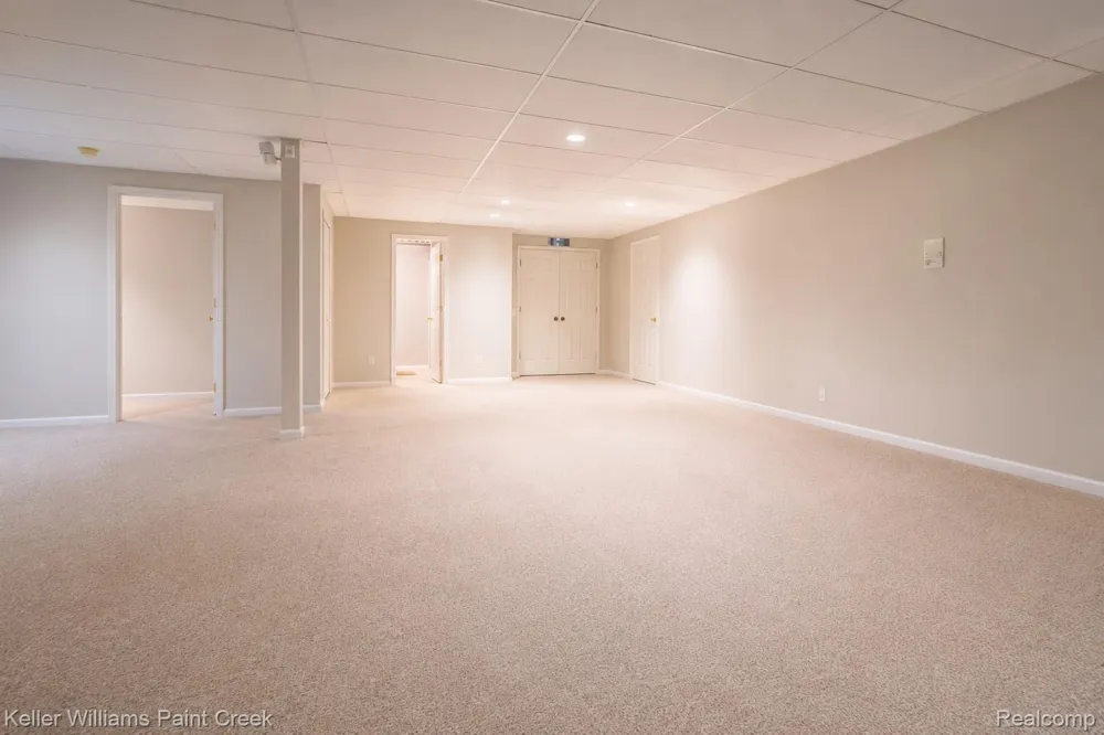 1447 Oakstone Drive Rochester Hills City, MI 48309