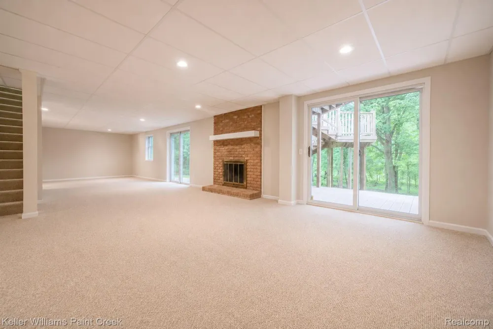 1447 Oakstone Drive Rochester Hills City, MI 48309