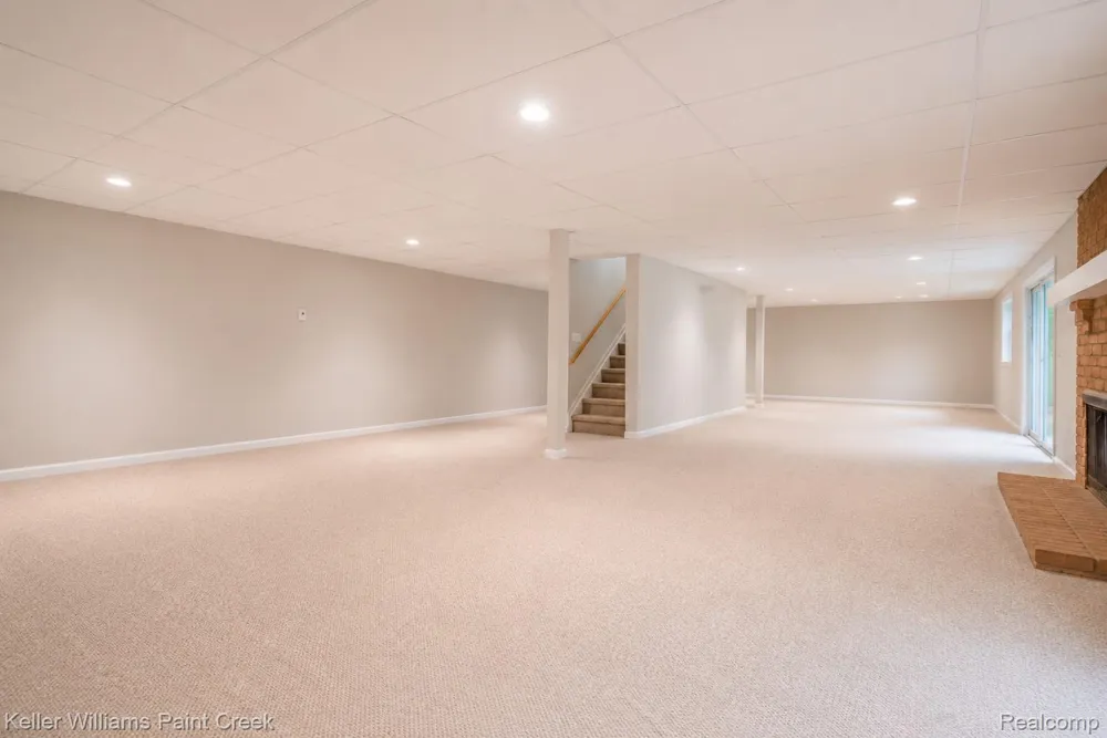 1447 Oakstone Drive Rochester Hills City, MI 48309