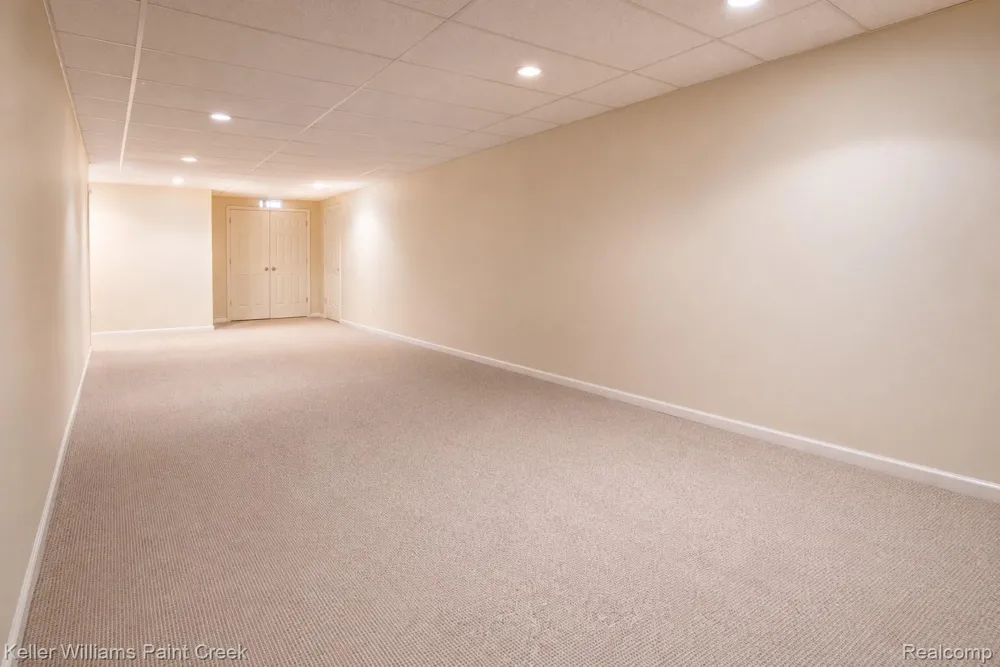 1447 Oakstone Drive Rochester Hills City, MI 48309