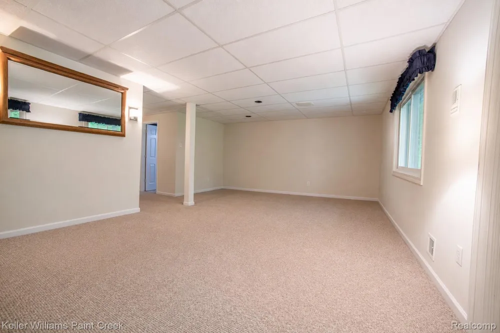 1447 Oakstone Drive Rochester Hills City, MI 48309