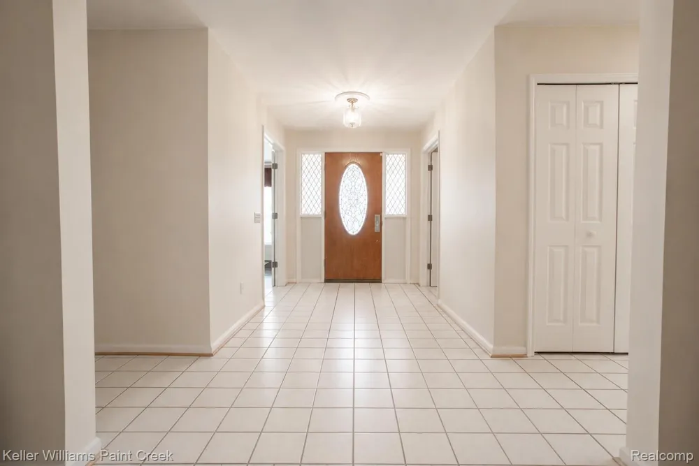 1447 Oakstone Drive Rochester Hills City, MI 48309