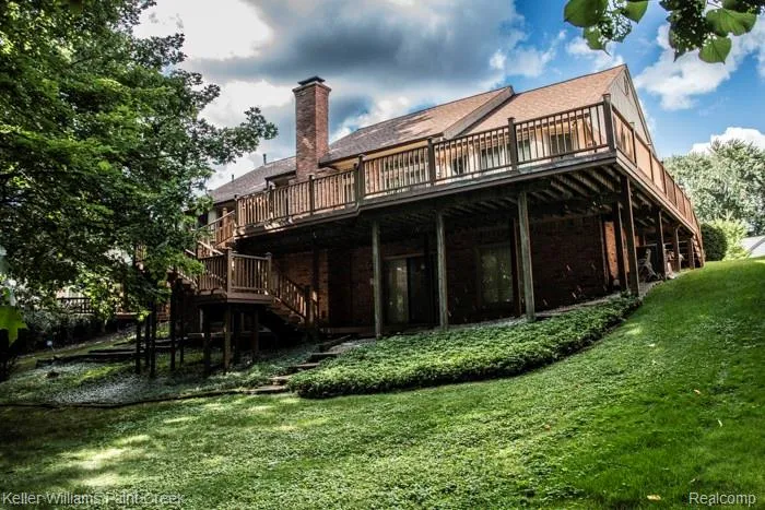 1447 Oakstone Drive Rochester Hills City, MI 48309