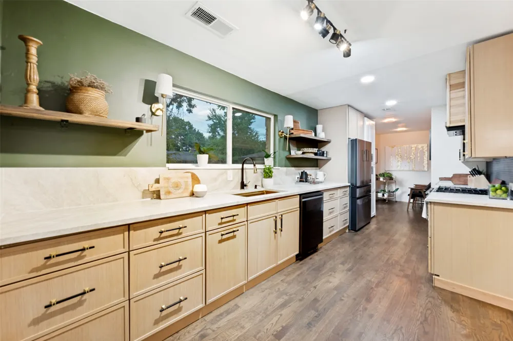 2969 Selma Lane Farmers Branch, TX 75234