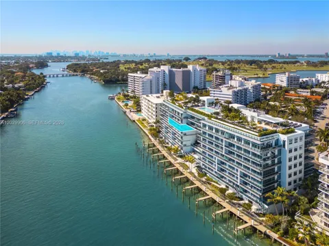 9201 E Bay Harbor Dr #603