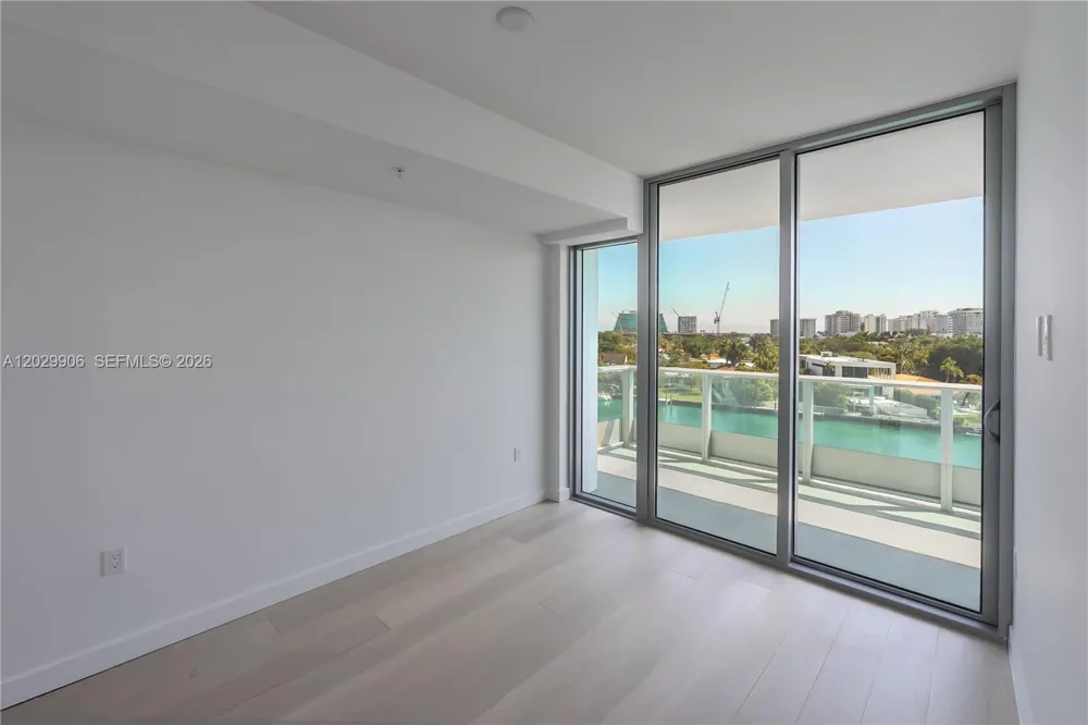 9201 E Bay Harbor Dr #603 Bay Harbor Islands, FL 33154