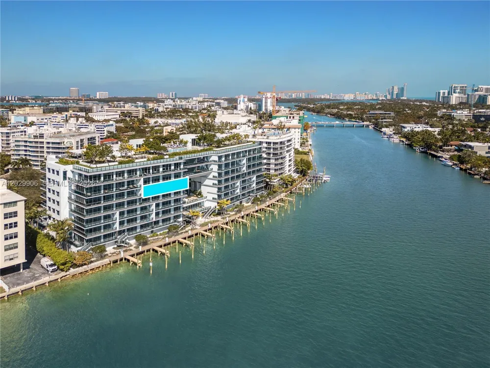 9201 E Bay Harbor Dr #603 Bay Harbor Islands, FL 33154