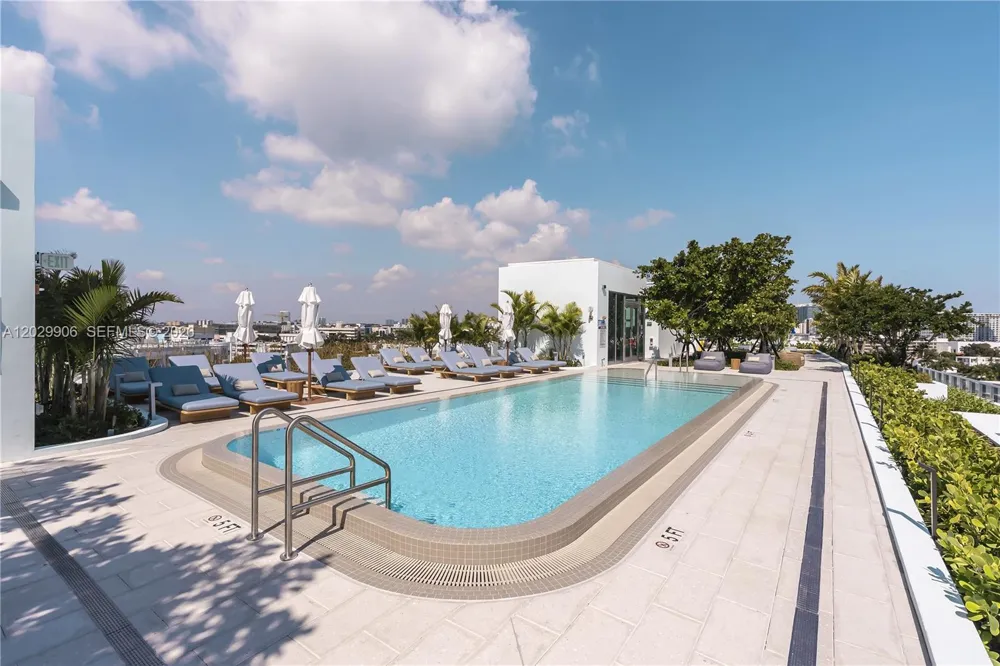 9201 E Bay Harbor Dr #603 Bay Harbor Islands, FL 33154