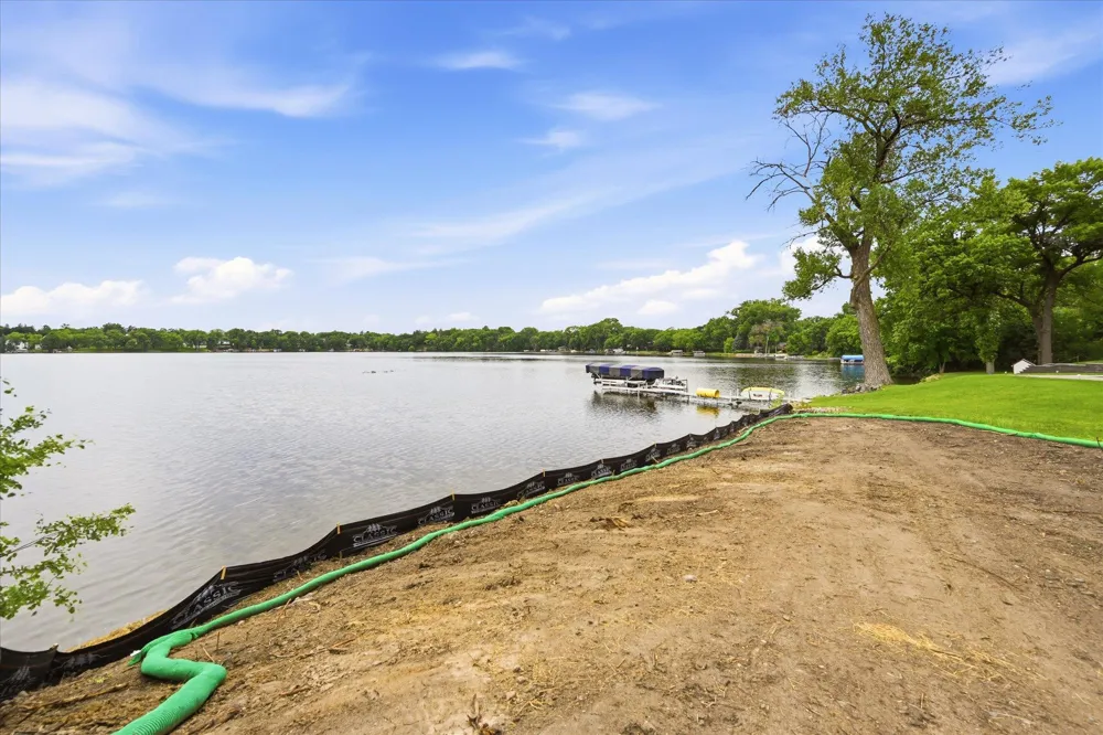 1184 Edgewater Avenue Arden Hills, MN 55112