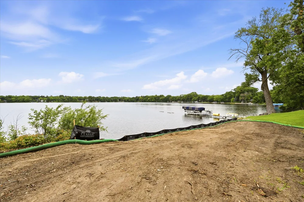 1184 Edgewater Avenue Arden Hills, MN 55112