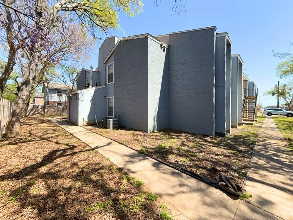 219 Fry Street #4 Denton, TX 76201