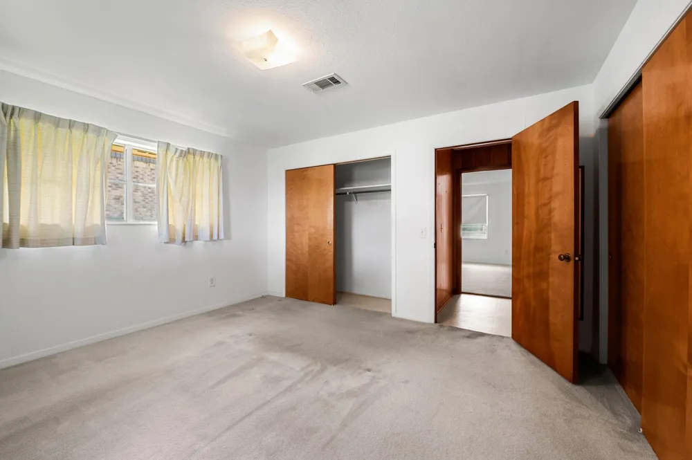 519 Dan Street East Bernard, TX 77435