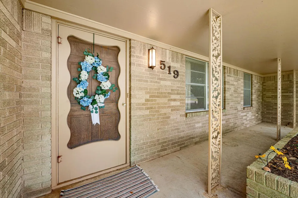 519 Dan Street East Bernard, TX 77435