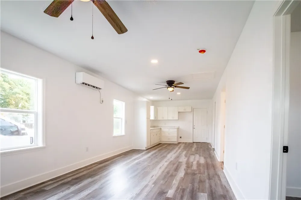 413 South San Patricio Sinton, TX 78387