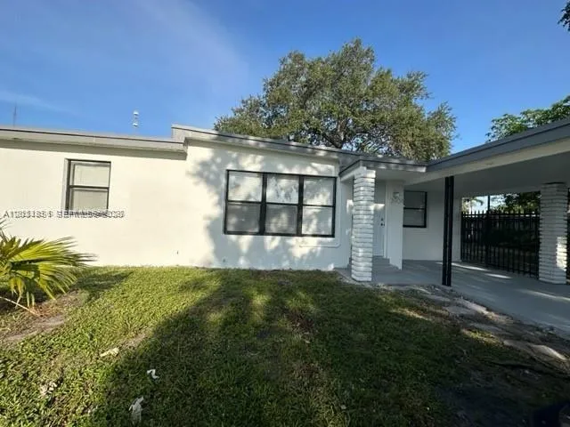 3904 SW 58th Ave West Park, FL 33023