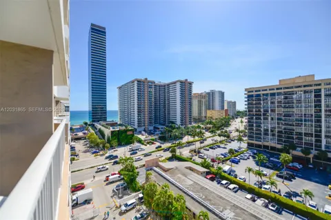 1985 S Ocean Dr #4G