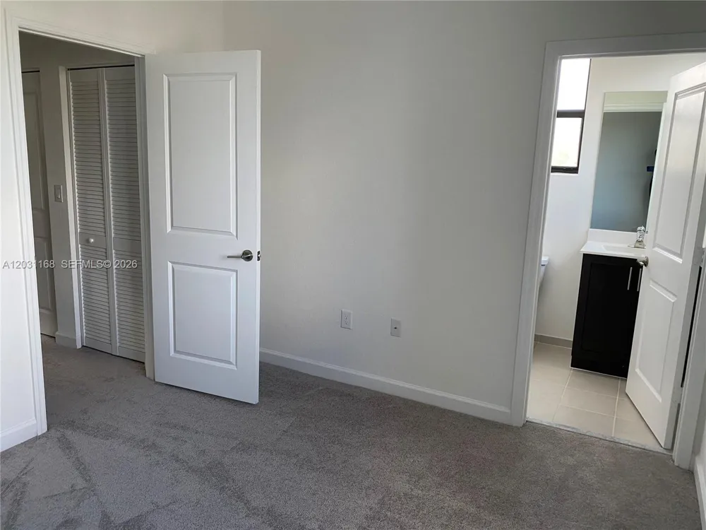 21466 NE 3 Place Miami, FL 33179