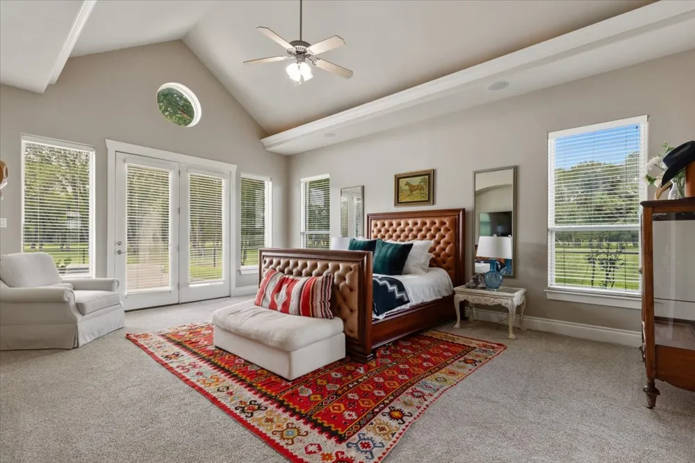 4140 County Road 467 Elgin, TX 78621