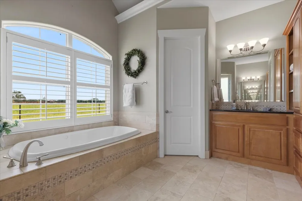 4140 County Road 467 Elgin, TX 78621