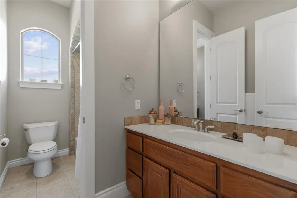 4140 County Road 467 Elgin, TX 78621