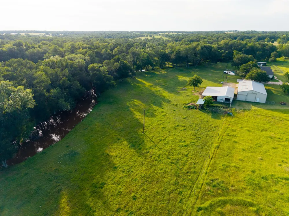 4140 County Road 467 Elgin, TX 78621