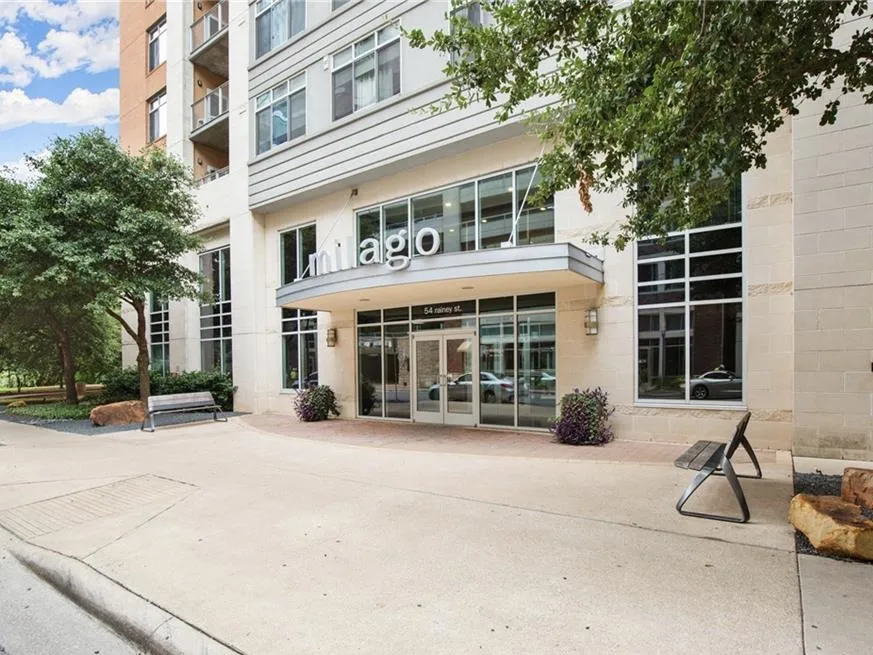 54 Rainey Street #811 Austin, TX 78701